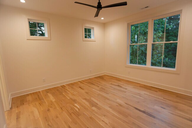 Building Photo - 1000 Camilla Caldwell Ln