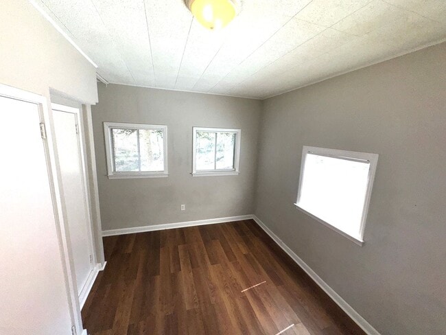 Building Photo - East AVL Spacious Apartment Ready for Occupancy!