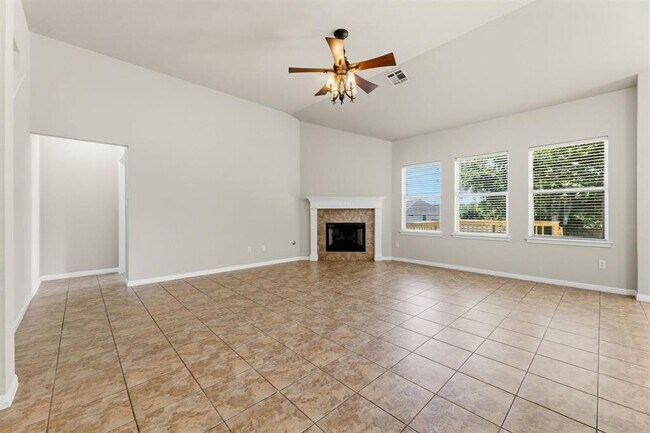 Building Photo - 1216 Willowbrook Dr
