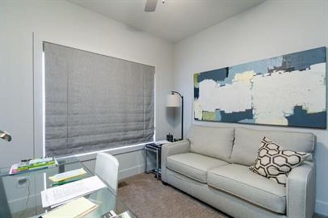 Building Photo - West Side Manhattan Townhome Available July 1!