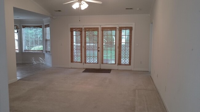 Building Photo - 1471 Blue Heron Pte