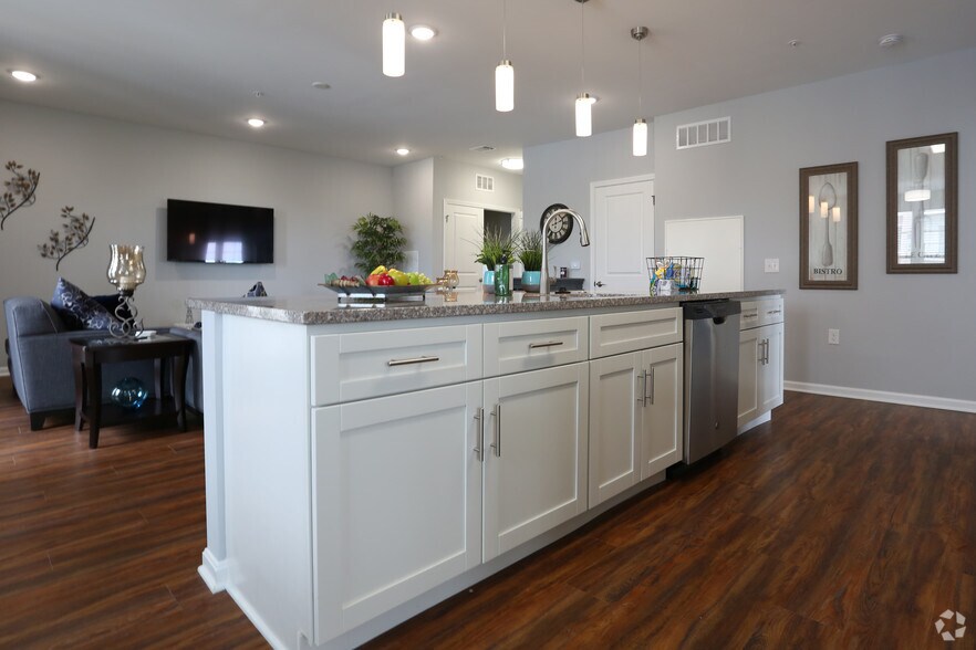 50 at Granite Run 50 S New Middletown Rd Media PA 19063 Apartment