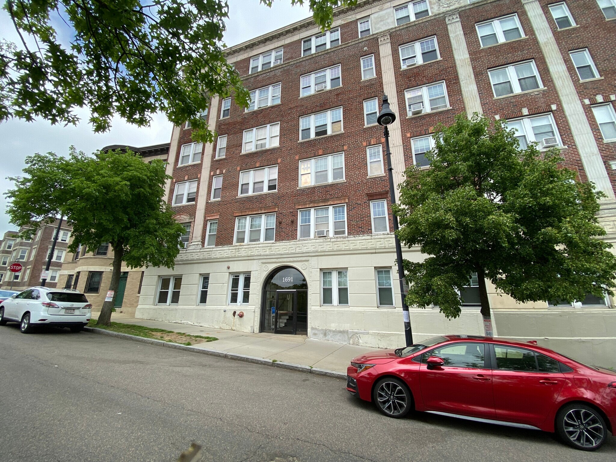 Building Photo - 1691 Commonwealth Ave