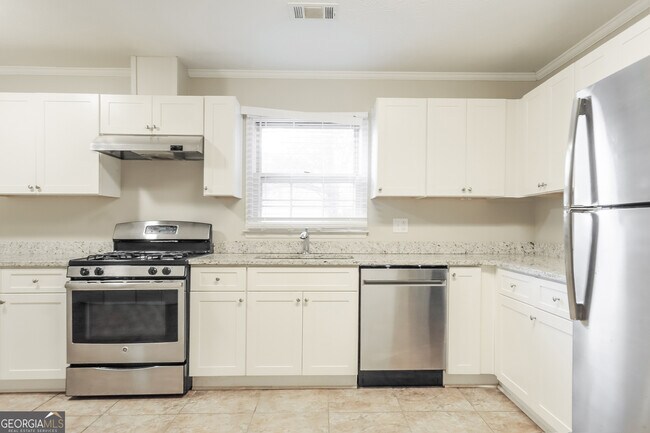 Building Photo - 1877 Brandy Ln SE