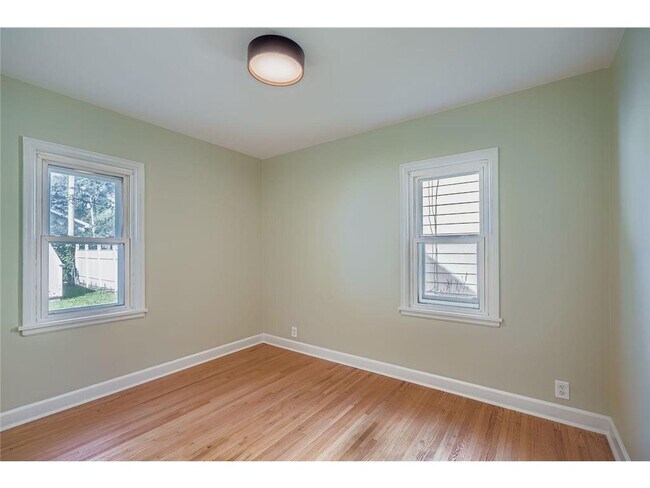 Building Photo - 837 Bidwell St