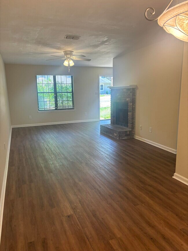Building Photo - 2528 Prest Ct