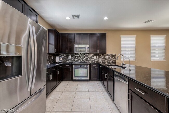 Building Photo - 10683 Country Knoll Way