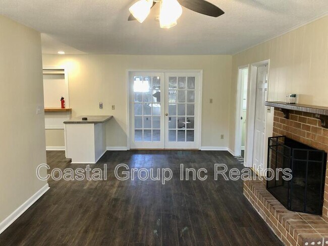 Building Photo - 613 Reef Ln