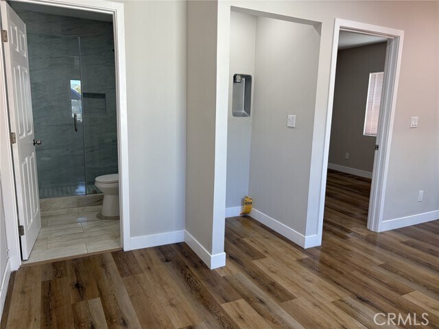 Building Photo - 12621 Izetta Ave