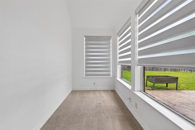 Building Photo - 1311 Rene Ct