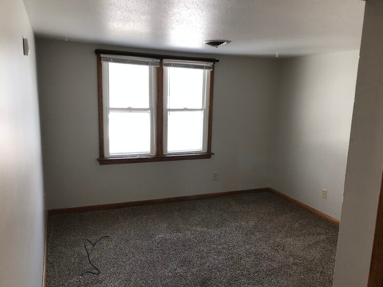 Building Photo - 2346 W 38th St