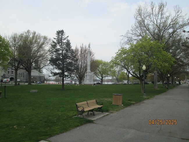 Building Photo - 14 Park