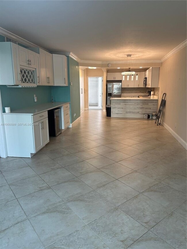 Building Photo - 2731 NE 14th Street Causeway