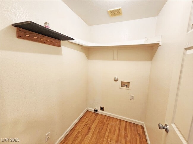 Building Photo - 1700 Sycamore Ave