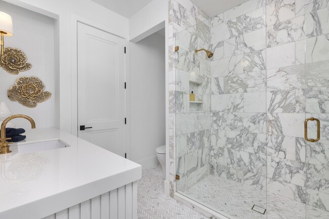 Building Photo - 734 S Ocean Blvd