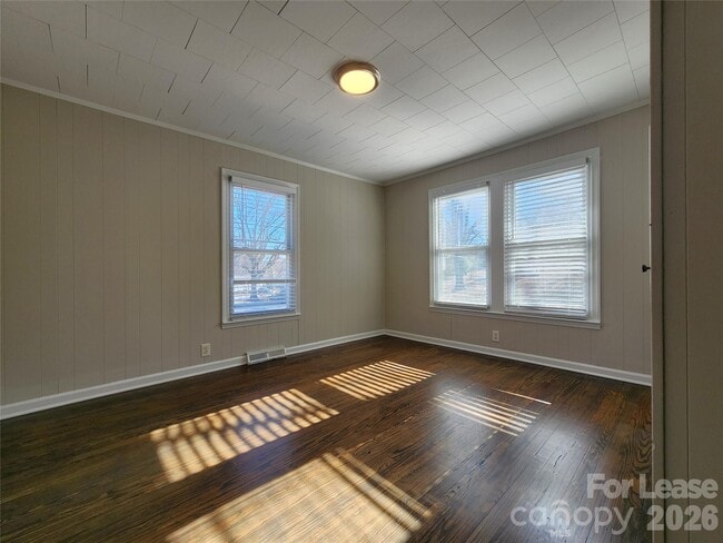 Building Photo - 29 Willowbrook Dr NW