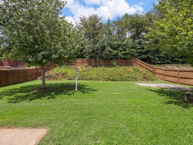 Building Photo - Charming 3BR 2-1/2 Bath in Spartanburg – S...
