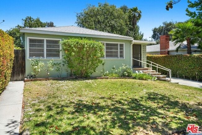 Building Photo - 3460 Angelus Ave