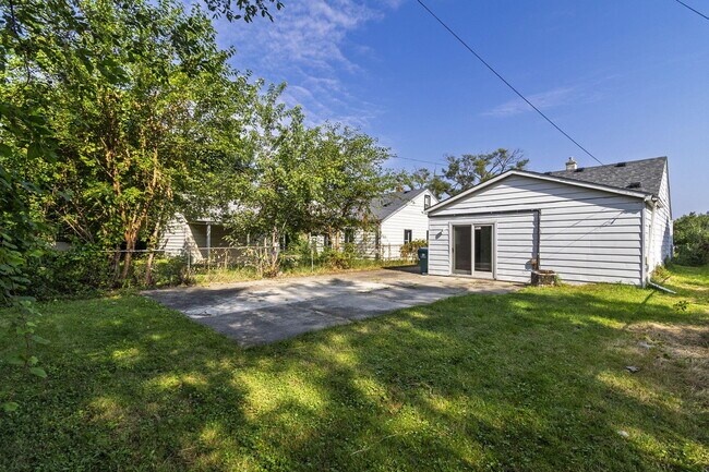 Building Photo - 17656 Toepfer Dr