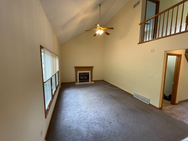 Building Photo - Spacious Home Ready to Rent! Don’t Miss Out!