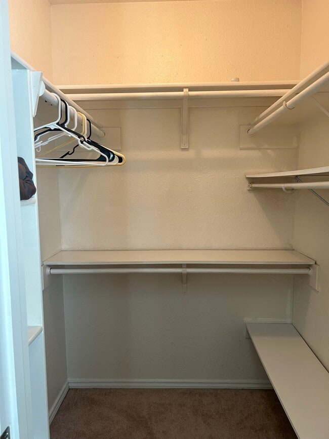 Building Photo - 4706 Dentcrest Dr