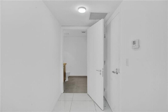 Building Photo - 720 NE 62nd St