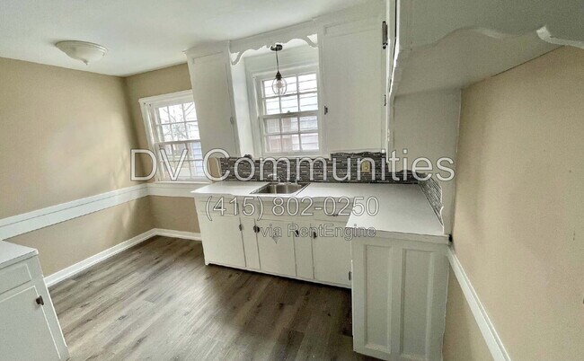 Building Photo - 3638 Lindholm Rd