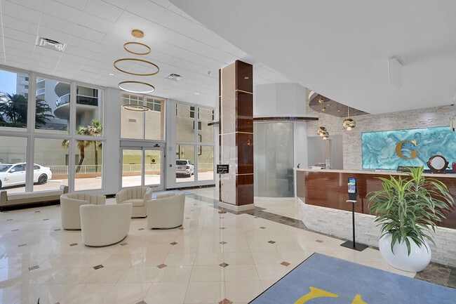 Building Photo - 4100 Galt Ocean Dr