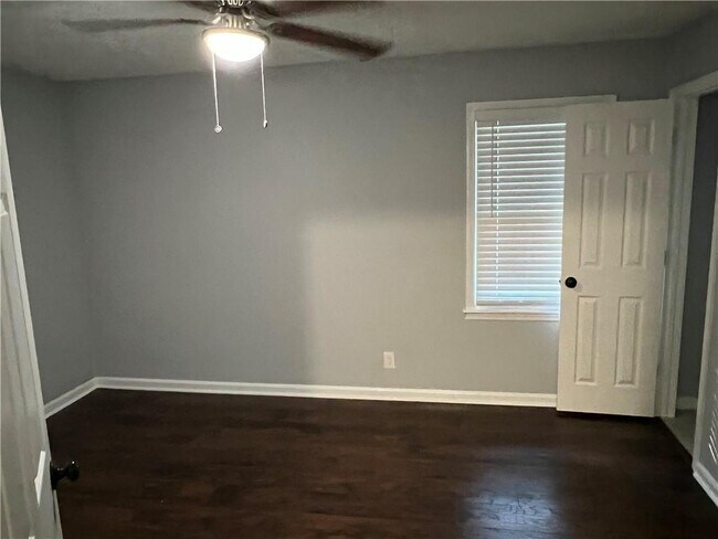 Building Photo - 420 Lockridge Ln