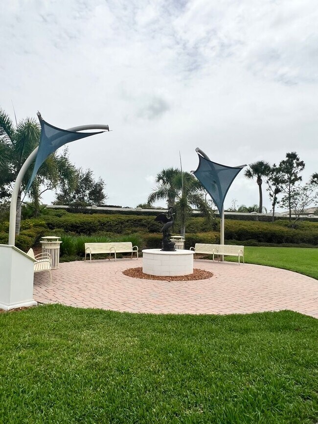 Building Photo - STUNNING LAKEFRONT 3 BEDROOM, 2.5 BATH HOM...
