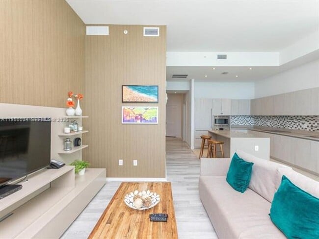 Building Photo - 4111 S Ocean Dr