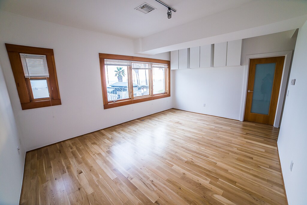 Building Photo - 8 Brooks Ave