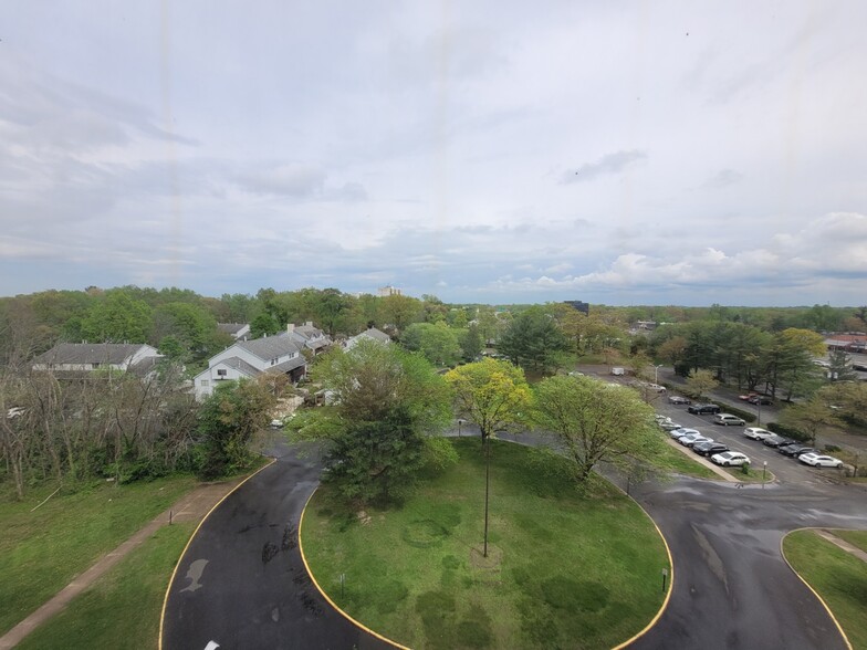 Building Photo - 1200 Marlton Pike E