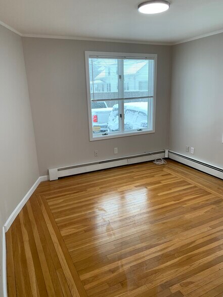 Building Photo - 50 Carteret St