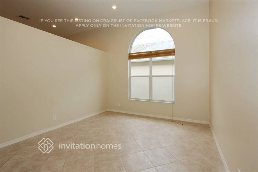 Building Photo - 12123 NW 15th Ct