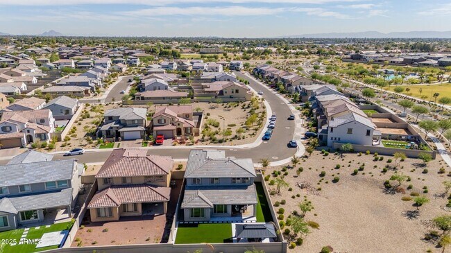 Building Photo - 5654 N 88th Ln