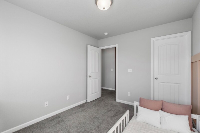 Building Photo - 6115 White Wolf Pt