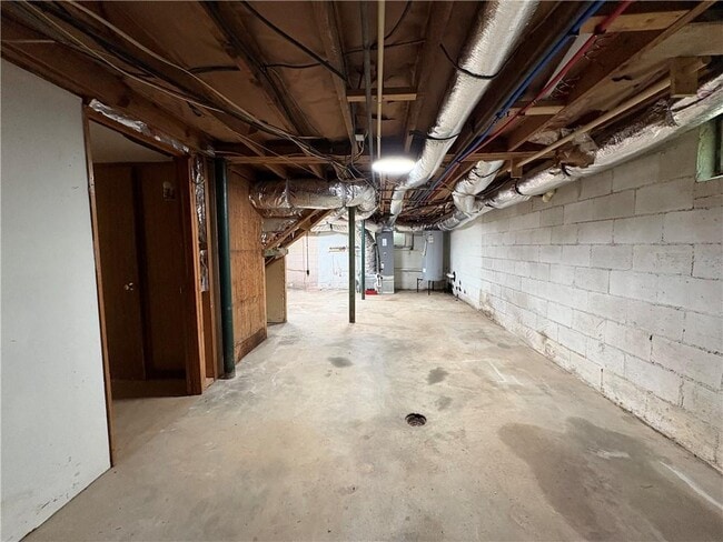 Building Photo - 1391 Enota Ave NE