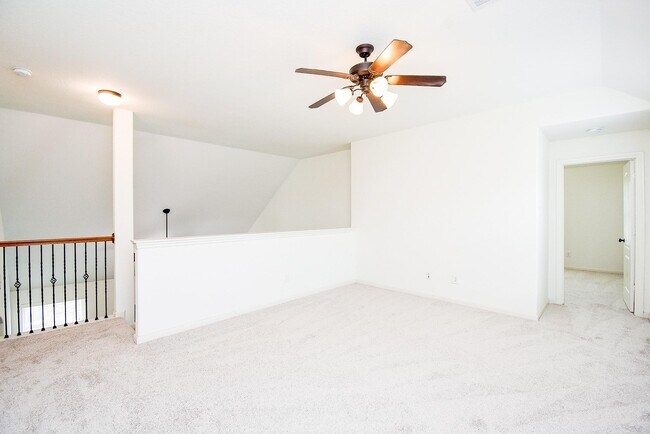 Building Photo - 6410 Papaya Bend Dr
