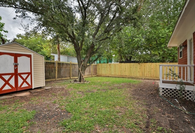 Building Photo - 1912 Shearn St