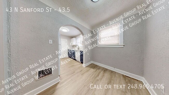 Building Photo - 43 N Sanford St