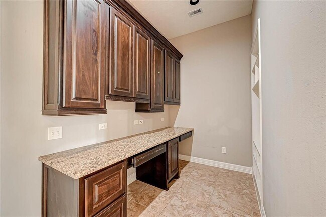 Building Photo - 27827 Hunters Rock Ln