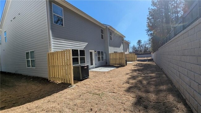 Building Photo - 427 Lanier Cir