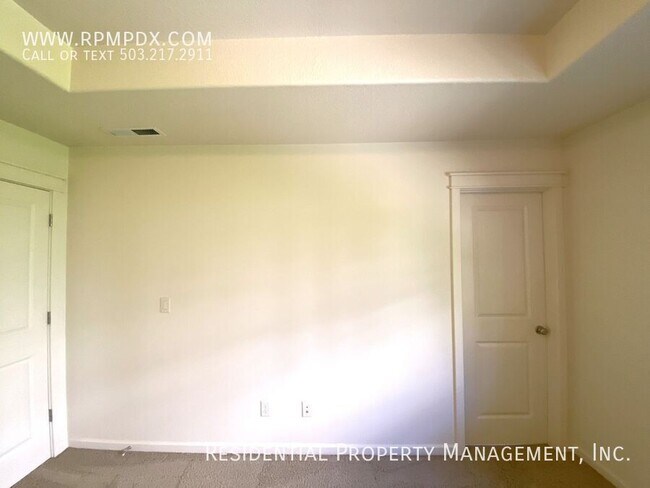 Building Photo - 9219 NW Harvest Hill Dr