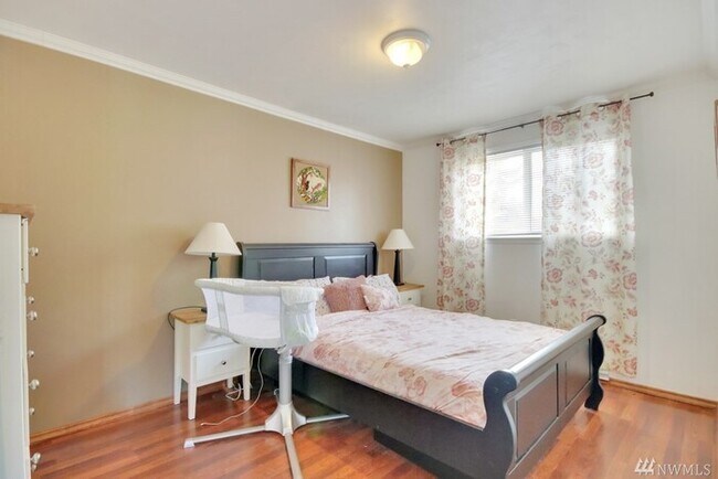 Building Photo - HOME SWEET HOME. .. 3 Bedroom Rambler with...