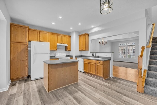 Building Photo - 7717 Porter House Dr