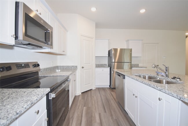 Building Photo - 15291 Abella Dr