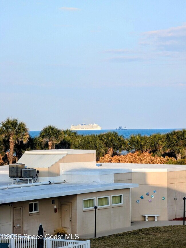 Building Photo - 2020 N Atlantic Ave