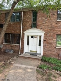 Building Photo - 21 Troy Dr
