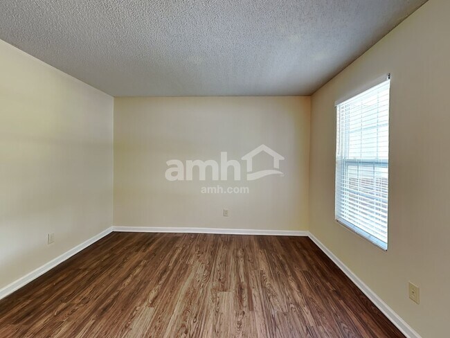 Building Photo - 1909 Beckwith Ln